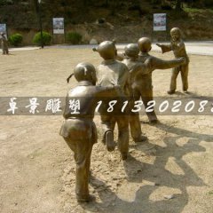 老鷹抓小雞雕塑，兒童游戲銅雕，廣場人物雕塑