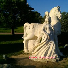美女牽馬石雕，人物與馬雕塑