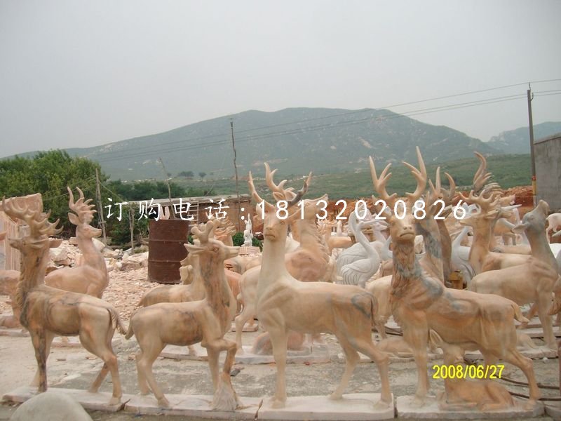 小鹿石雕，晚霞紅動(dòng)物雕塑.jpg